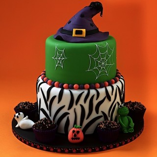Renshaw_Halloween-Cake.jpg