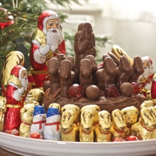 Chocolate Christmas Cake Hack - 2