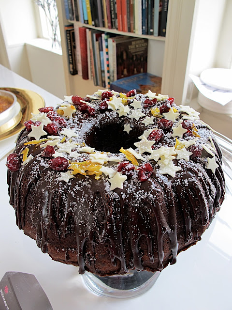 Waitrose christmas chocolate cake