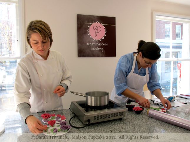 Peggy Porschen class March 2011 by Sarah Trivuncic Maison Cupcake