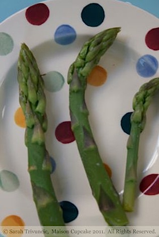 Eggs and Asparagus Soldiers by Sarah Trivuncic Maison Cupcake
