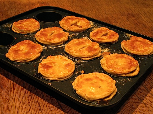 How to make steak and kidney mini pies
