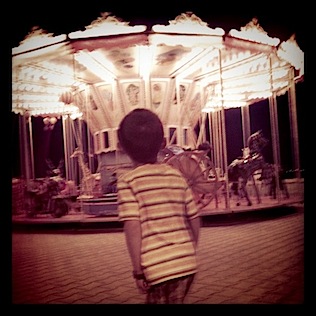 carousel-teddy