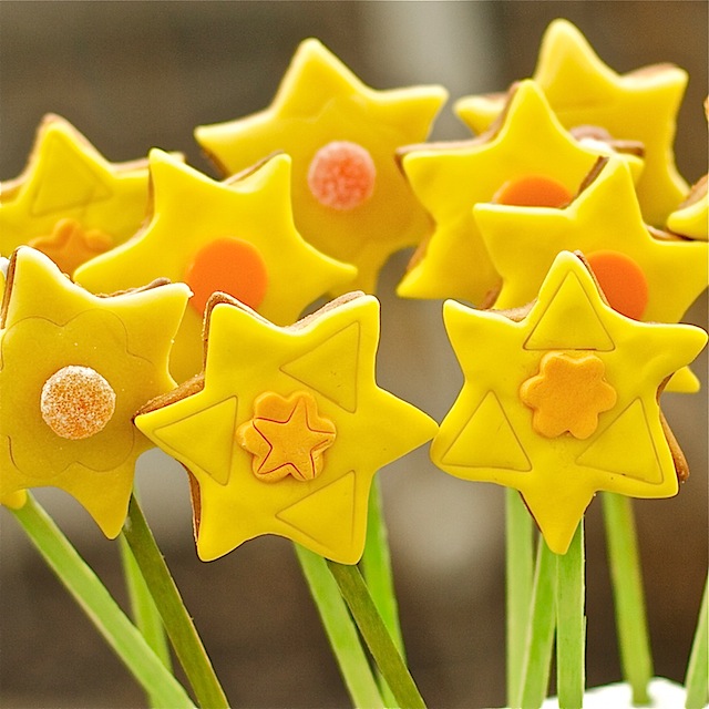 daffodil-cookie-pops-bouquet