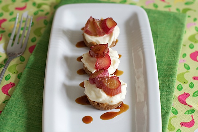 Bitesize Rhubarb Cheesecakes