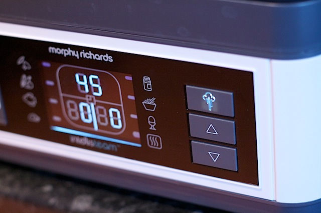 Morphy Richards Intellisteam steamer review control panel