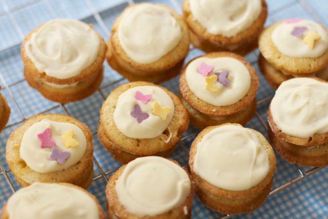 Lemon Whoopie Pies