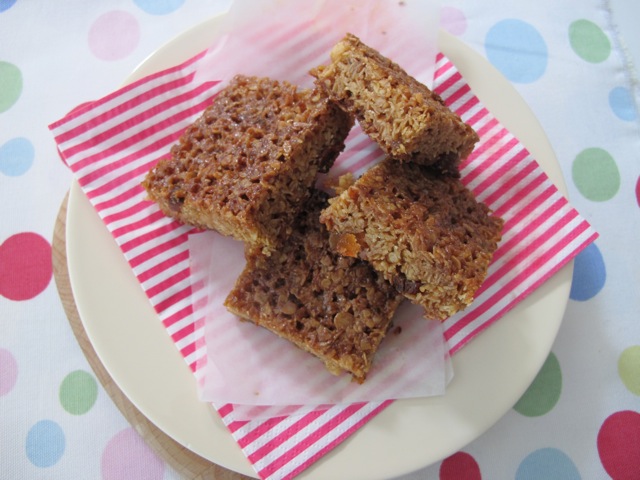 apricot and ginger flapjacks
