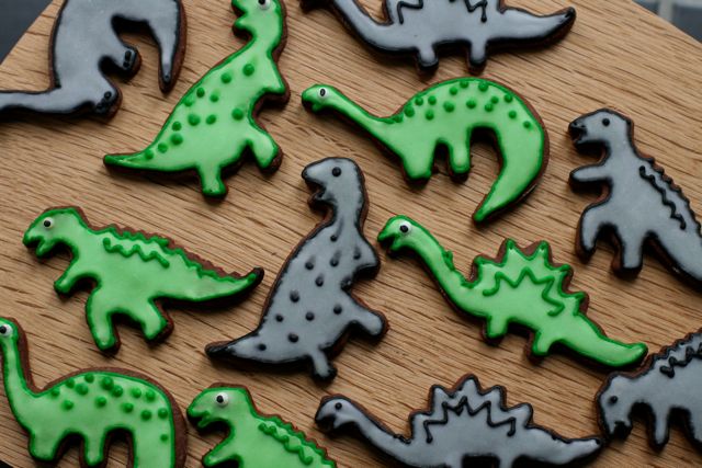 Dinosaur-cookies - 1