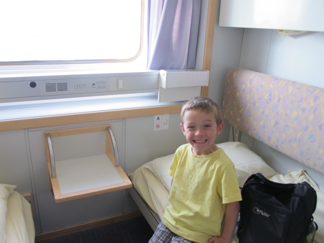 brittany-ferries-cabin