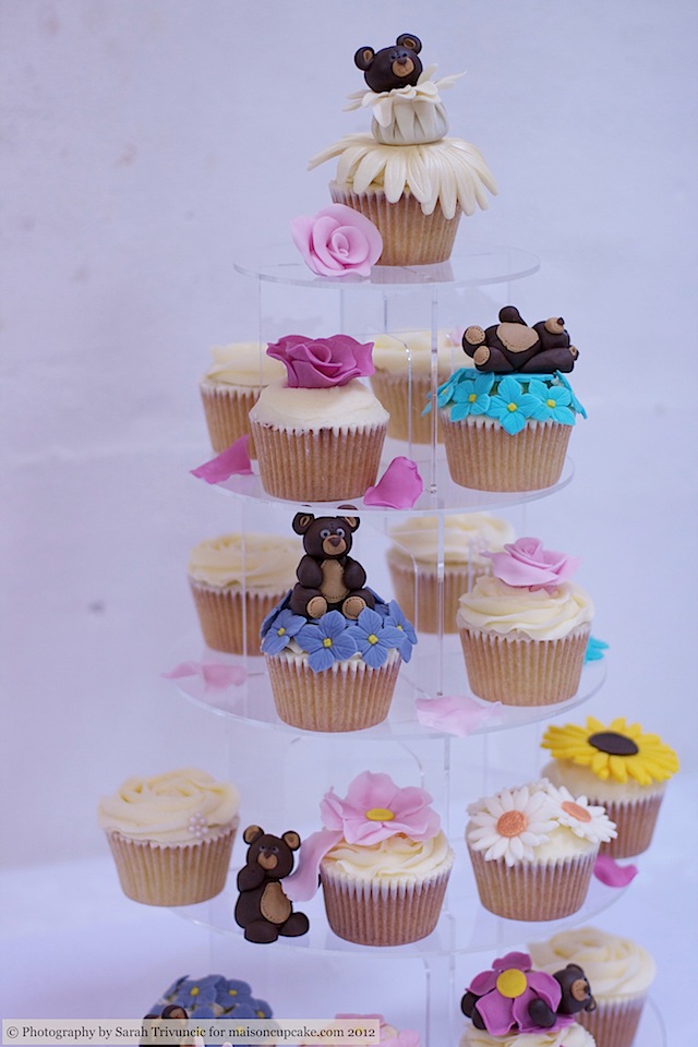 Squires Show 2012 baby cupcakes 4