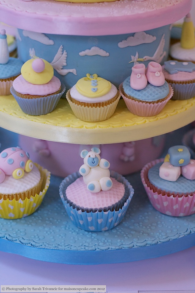 Squires Show 2012 baby cupcakes 8