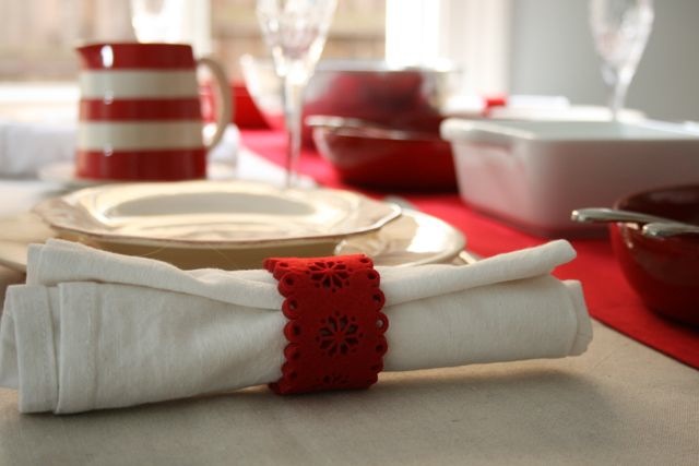 Festive table setting style with red and white 