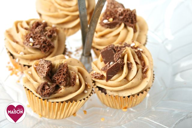 Mini Coffee Cupcakes with Aero