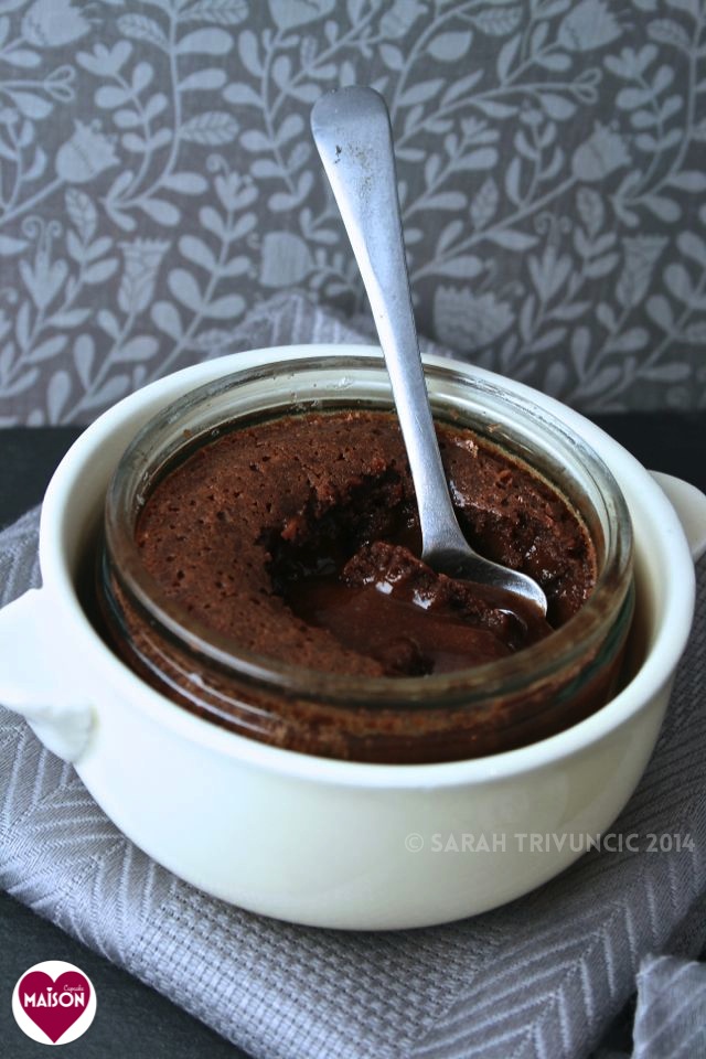 Melting chocolate puddings with peppermint - perfect dessert for two by MaisonCupcake.com