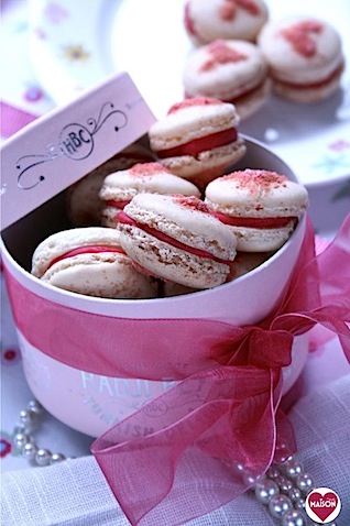 7 super sweet little white chocolate recipes by MaisonCupcake.com 