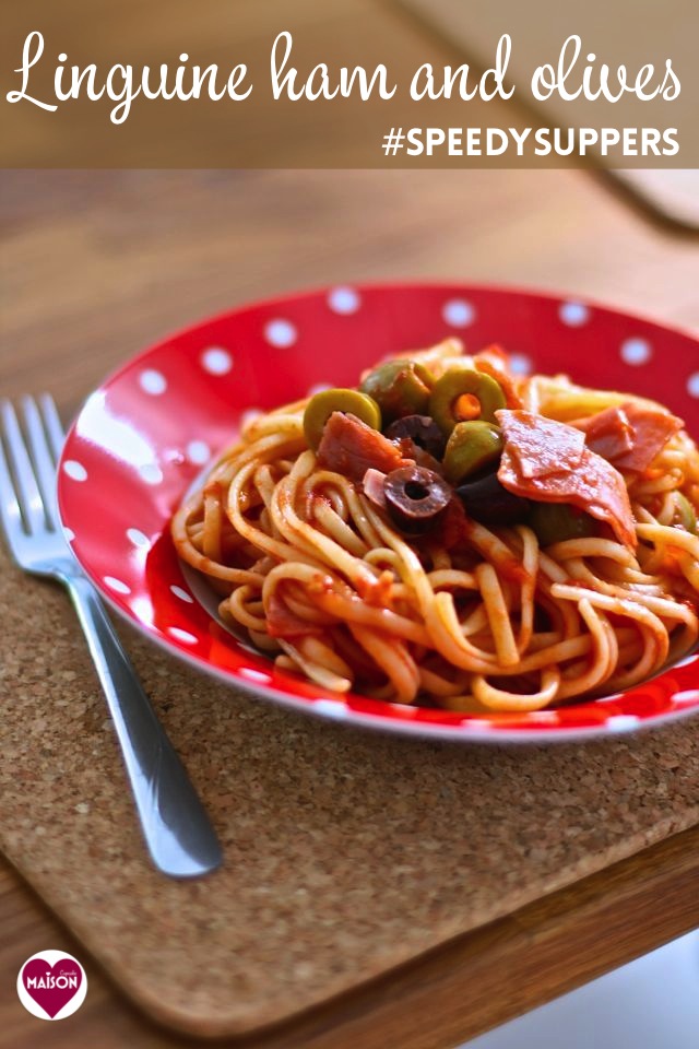 Linguine ham and olives a speedy supper recipe at MaisonCupcake.com #pastarecipes #pasta #tomatoes #ham #familyfood 