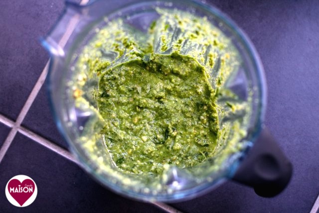 Vitamix Pesto recipe with rocket walnut and basil at MaisonCupcake.com #blenders #Vitamix #gadgets