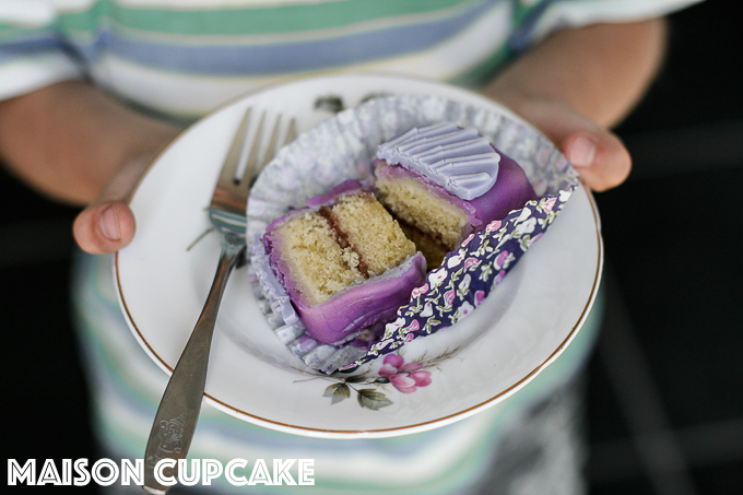 Perfect fondant fancies with fondant icing recipe