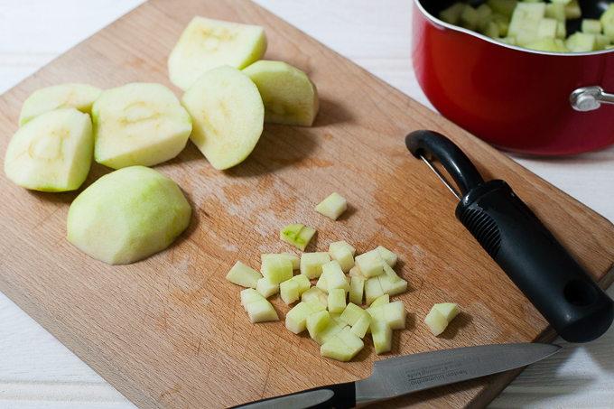 Vegan Bramley Apple Pies with Beetroot-3