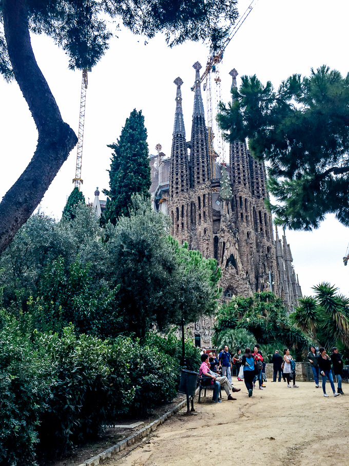 Sagrada Familia exterior Barcelona