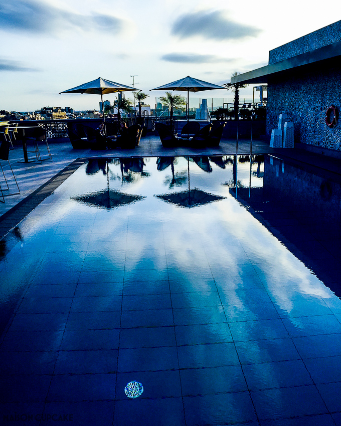 Hotel Catalonia Barcelona Plaza - pool on roof