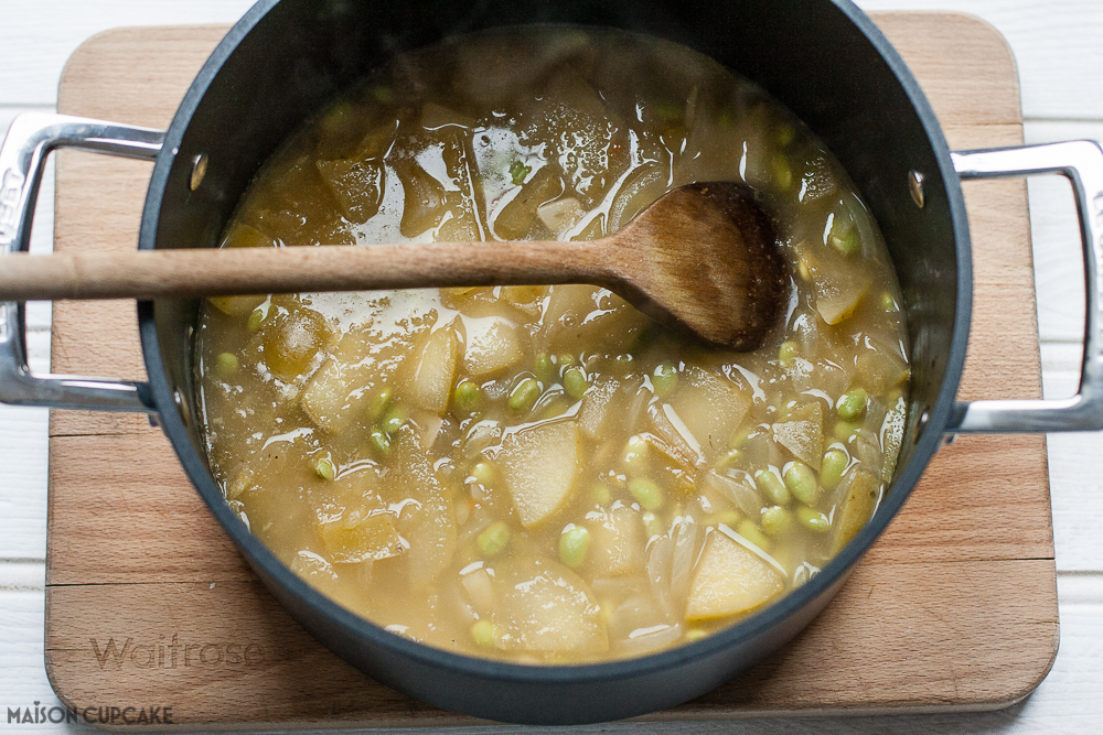 Apple and Soya Bean Soup step by steps