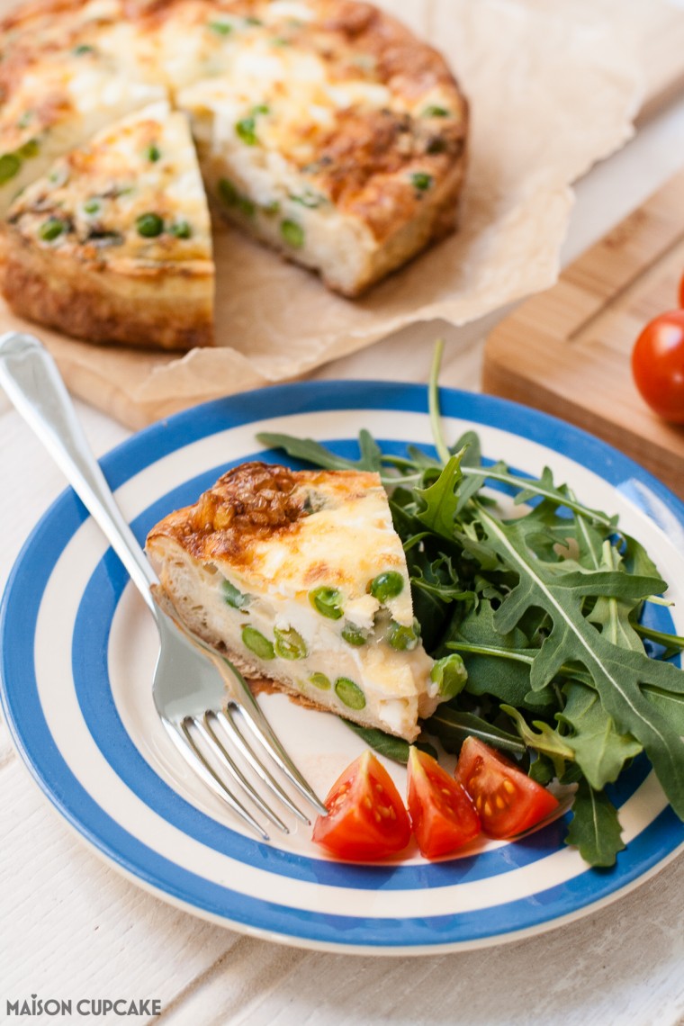 Crustless quiche with pea, mint and feta cheese - easy tasty recipe using shortcrust pastry for spring summer picnics and packed lunches