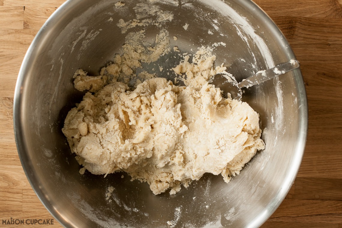 Easy to make slice and bake cookies with lemon icing - step by step