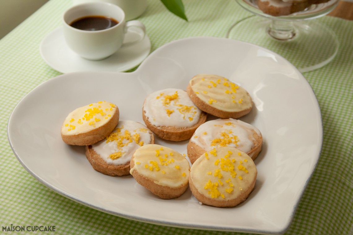 Slice and bake cookies with lemon icing - so easy to make - keep the dough in the fridge or freezer and bake a few at a time. Decorated with instant royal icing flavoured with lemon juice 