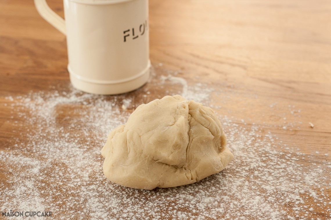 Easy to make slice and bake cookies with lemon icing - step by step