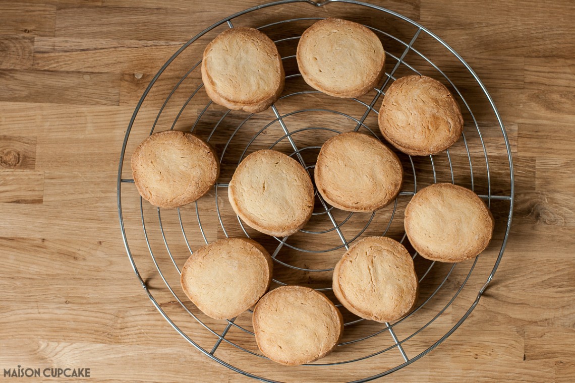 Easy to make slice and bake cookies with lemon icing - step by step