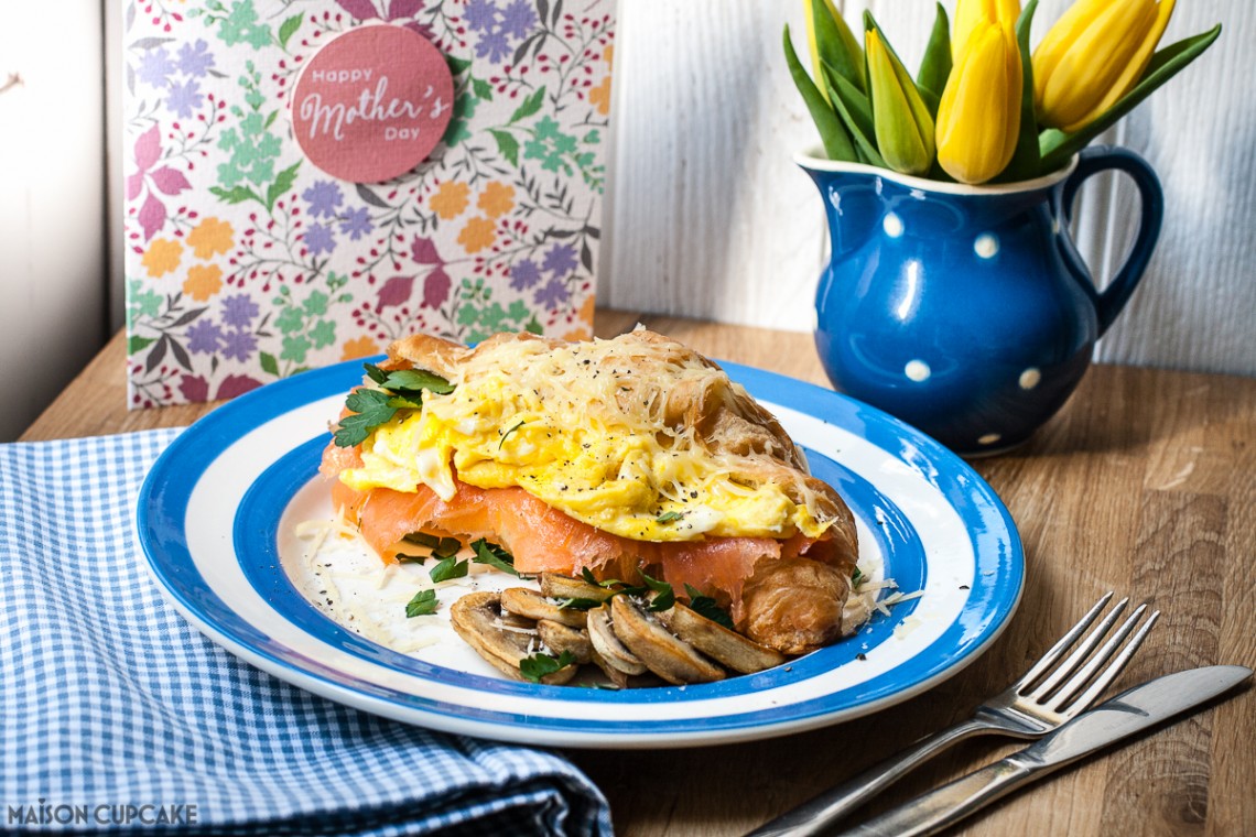 Smoked salmon croissants with scrambled eggs