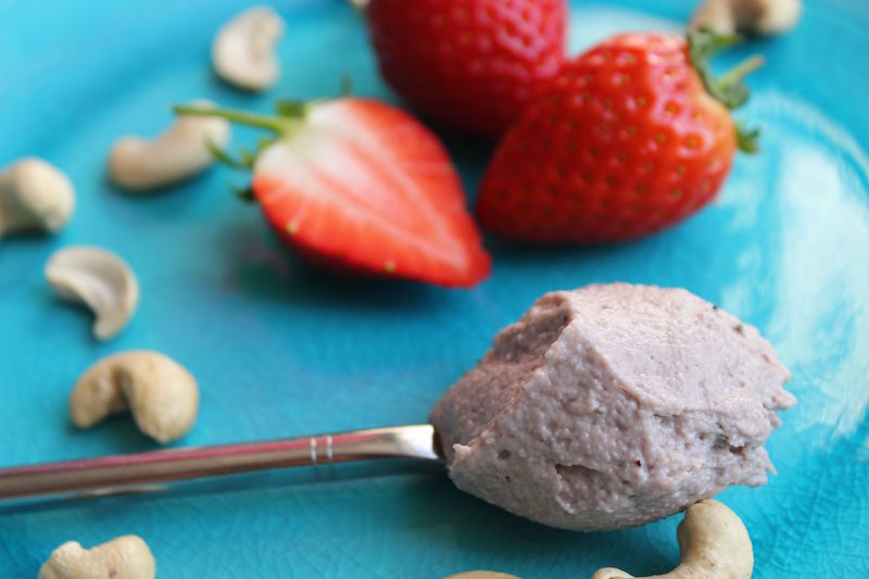 Strawberry Cashew Cream for filling cupcakes