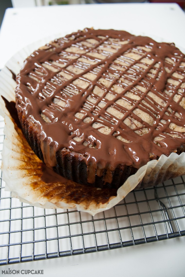 Slow Cooker banana bread with chocolate chips - 3 hours and you get this lovely moist banana bread you can finish off with lots of drizzled chocolate! A gluten free recipe.