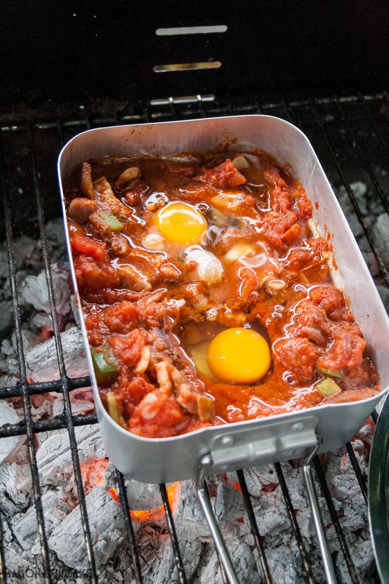 https://maisoncupcake.com/mcc/wp-content/uploads/2016/06/Bacon-Shakshouka-on-Barbecue-8.jpg