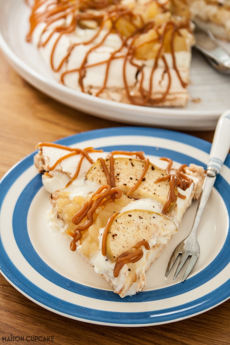 Make this sticky toffee apple pavlova dessert with dulce de leche caramel sauce drizzle - easy recipe using low fat quark cream cheese not whipped cream and Bramley cooking apples