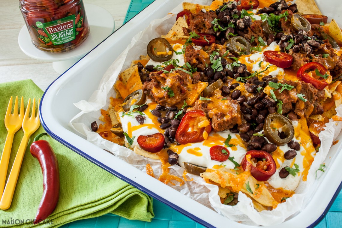 Spicy Black Bean Nachos - easy to make Mexican vegetarian sharing platter, perfect party food to eat with friends