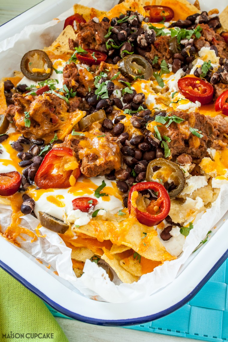 Spicy Black Bean Nachos - easy to make Mexican vegetarian sharing platter, perfect party food to eat with friends