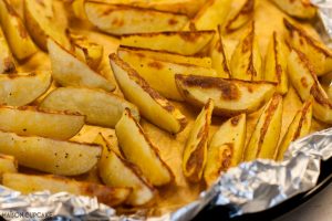 How to Make Combi Microwave Potato Wedges