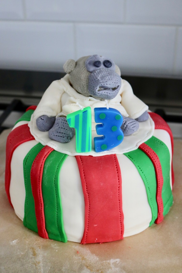 Cake D'liciouz - Cute monkey theme Cake for Chloe | Facebook