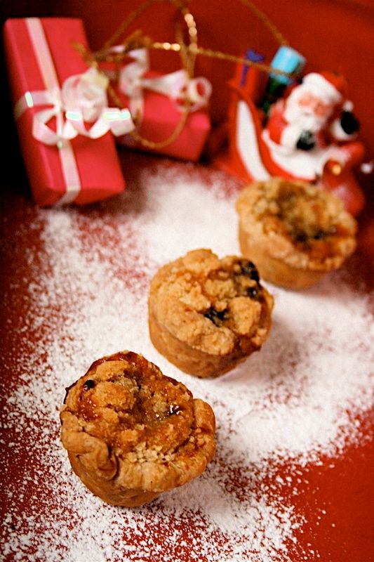 Mini Christmas Puddings – Whitworths Sugar