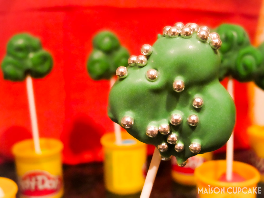 Shamrock Cake Pop with Silver Baubles