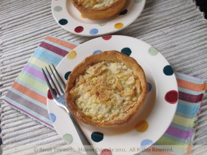 Apricot crumble tartlets