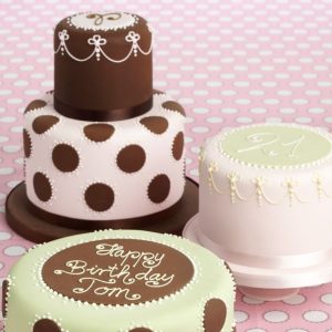 Peggy Porschen Cakes neapolitan colours pink brown cream