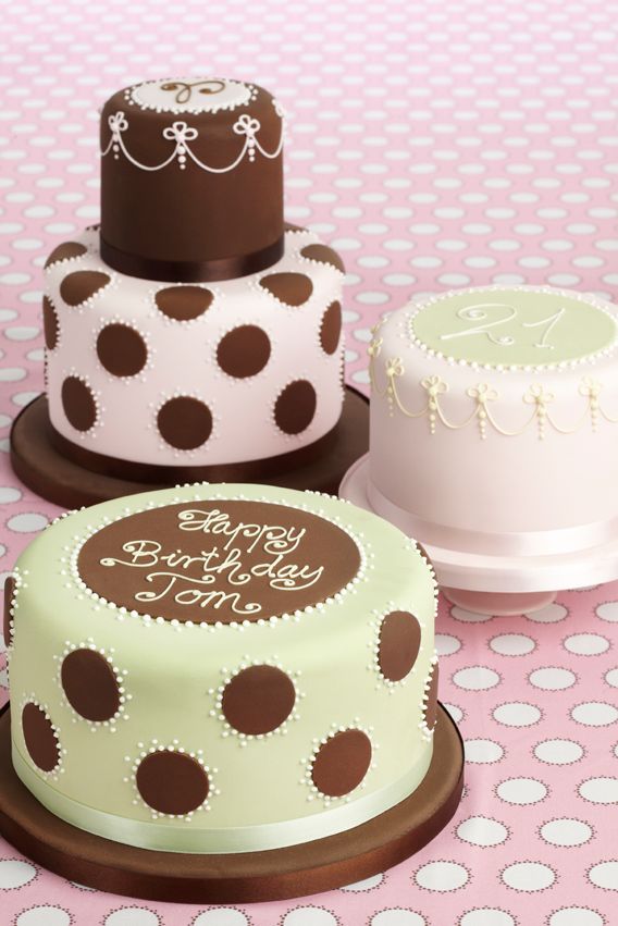 Birthday and Celebration cakes from Peggy Porschen Favourite Cakes and Cookies book