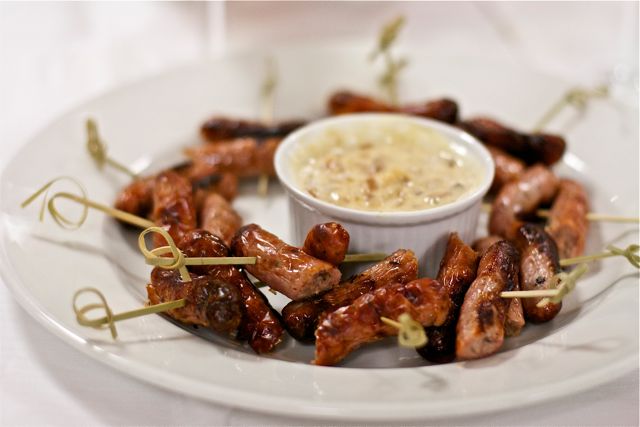 Sausages with mango chutney and greek yogurt dip
