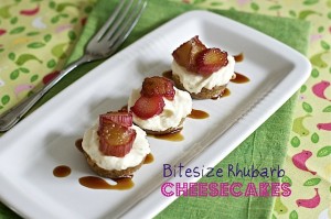 Mini rhubarb cheesecakes