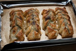 4 ingredient savoury pastries filled with salmon and pesto for a quick easy supper