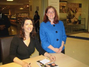 Sarah Trivuncic, writer of Maison Cupcake meeting Nigella Lawson at the Nigella Express book signing event at John Lewis Oxford Street 2009